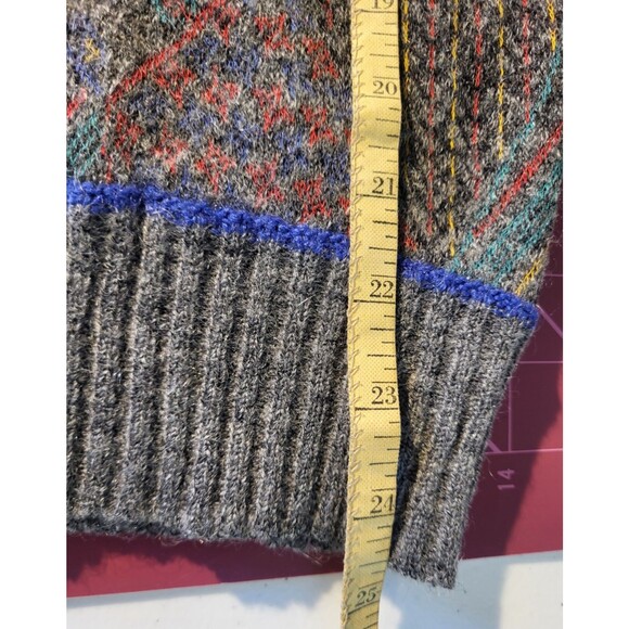 Vintage Womens Italy Wool Argyle Geometric Knit V neck  Dark Aacademia sweater S - Picture 11 of 12